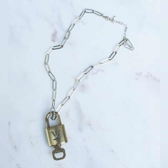 Authentic Louis Vuitton Lock & Key on Chain Necklace - Picture 2 of 5